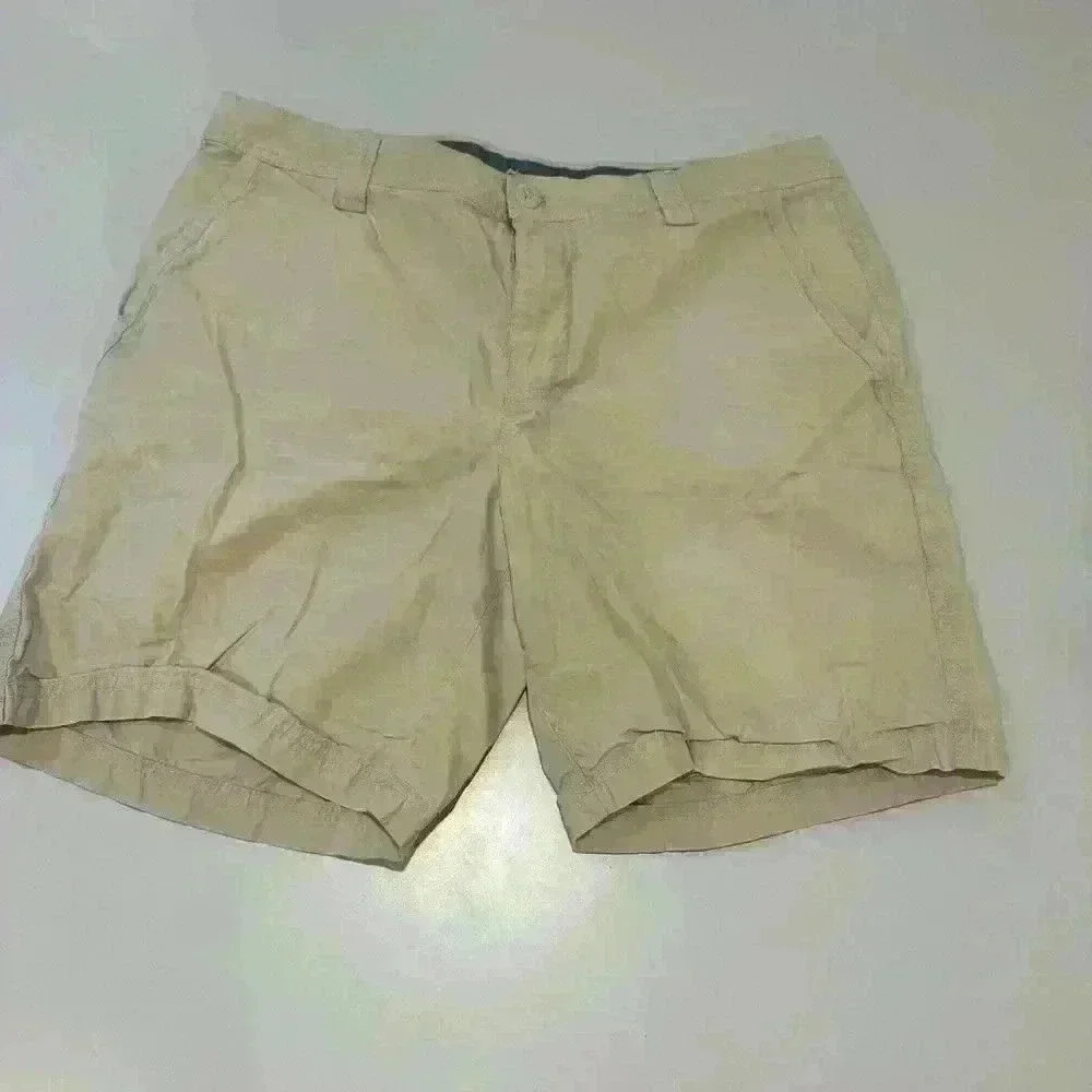 Columbia Flat Front Shorts Size 8